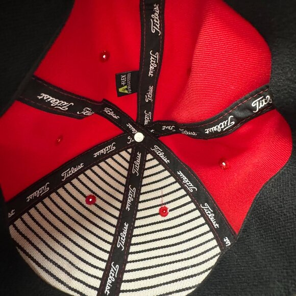 Titleist Hat Cap Fitted Adult L XL Red Black Golf Athletic Logo Outdoors - Picture 9 of 11